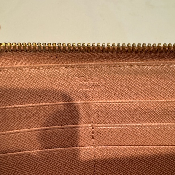 Authentic Prada zippy wallet - Picture 6 of 11